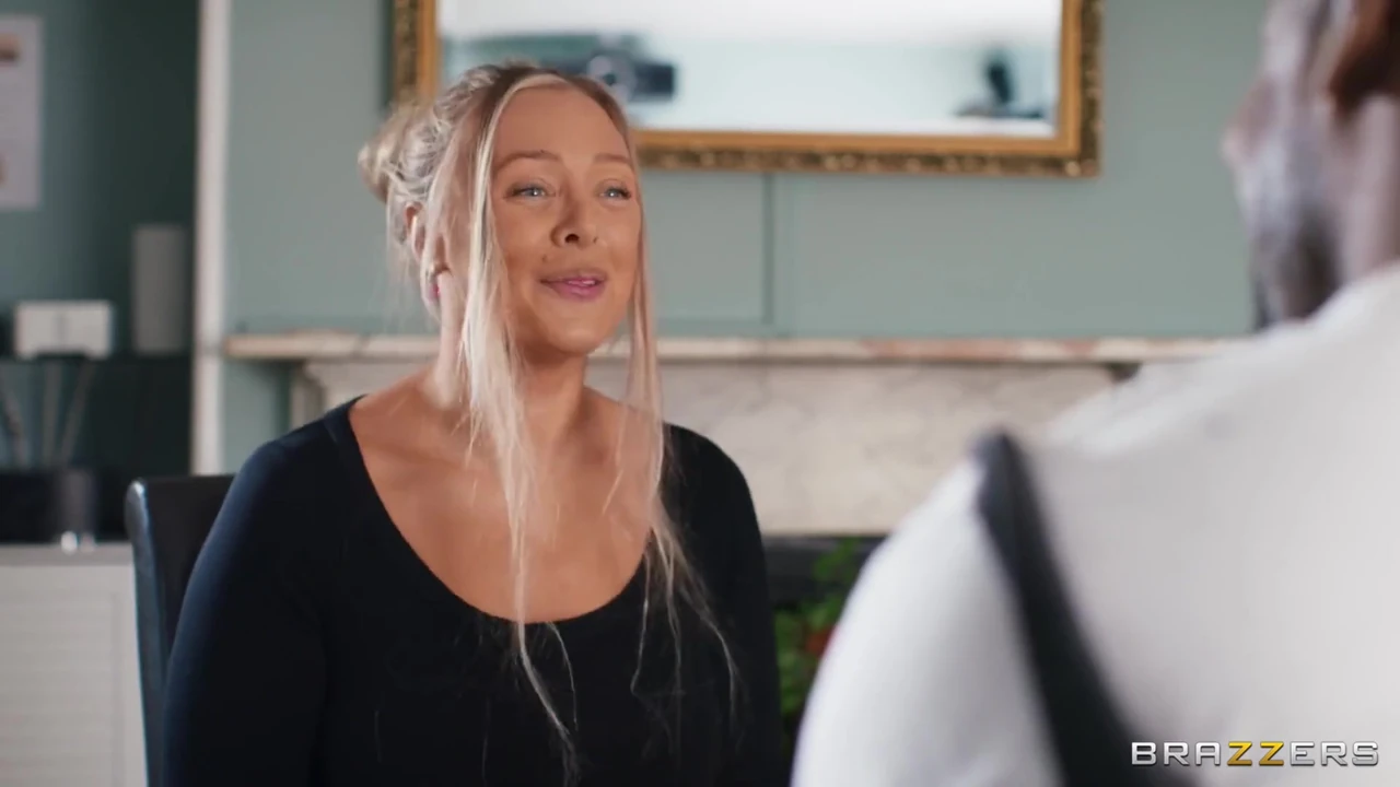 Brazzers - İngiliz bebek Frances Bentley amını yalatıyor ve dolduruluyor