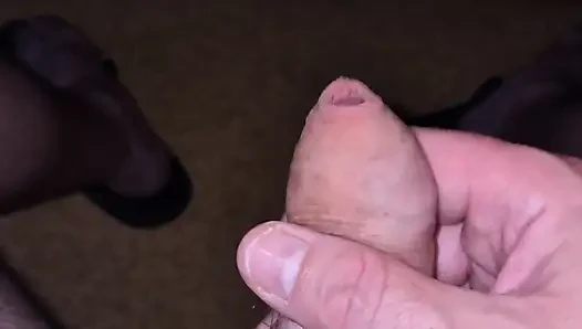 Bugün çok fazla penis yok ama boşalıyorum