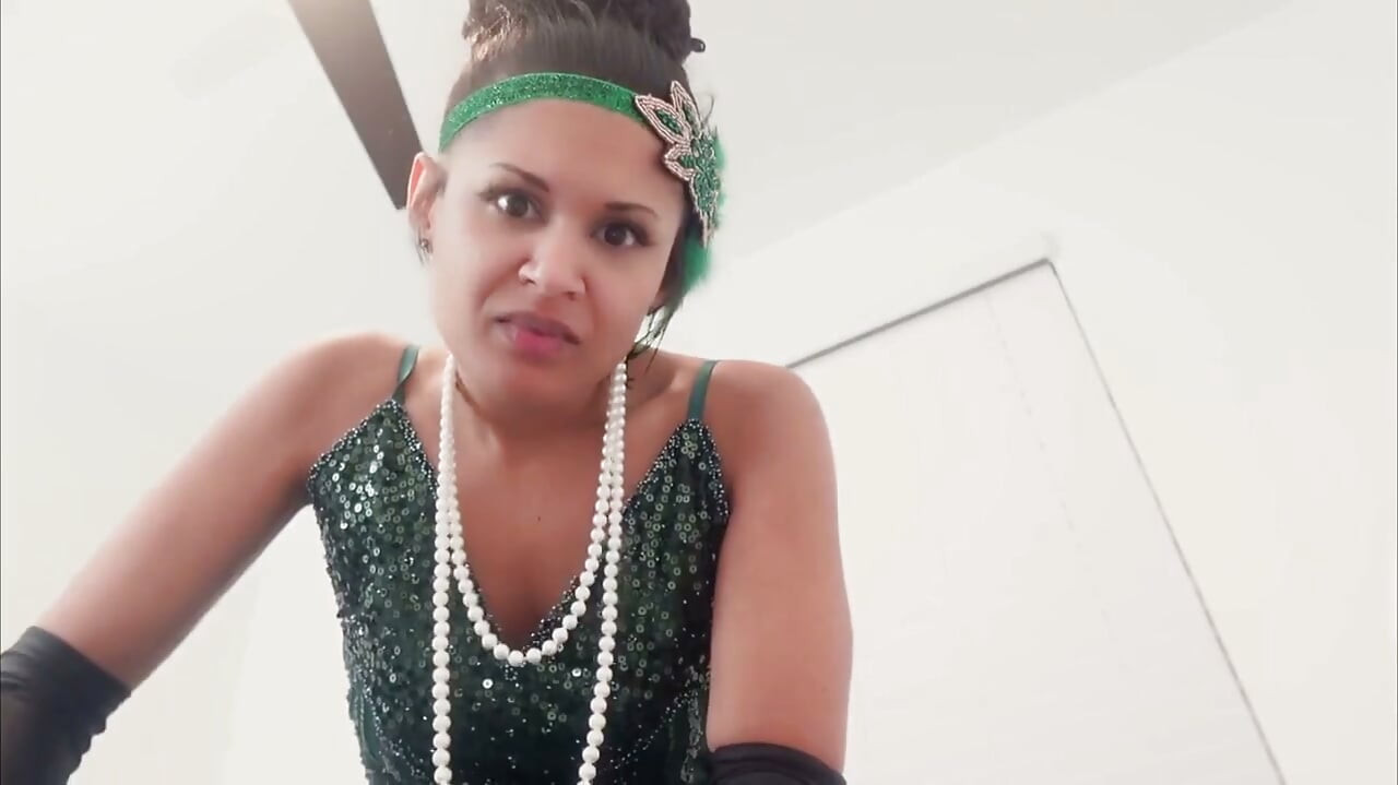 Calisa Bliss' Roaring '20s Giantess Domination 4K POV Shrinking Fantasy Awaits!