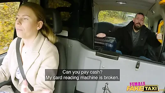 Я даю жениху предпенсионную вечеринку по траху - Female Fake Taxi