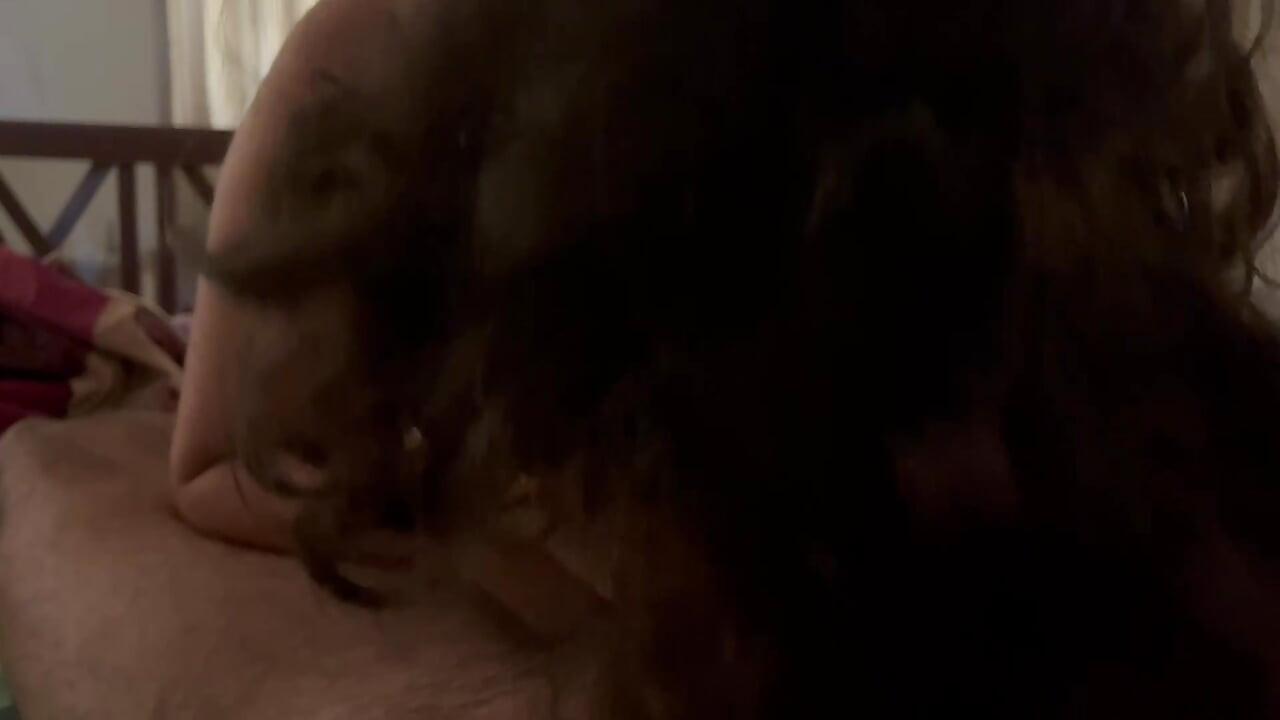 Squirting Iranian girl in bathroom