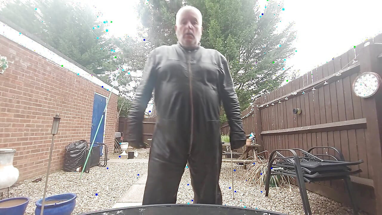 Wanking Outside