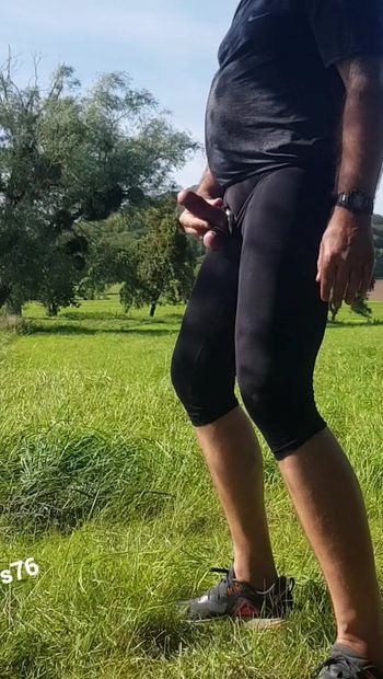 Cum in tights outdoor 😈