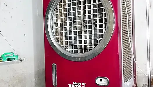 Büyük göt sikiliyor, tüm yarağı götten aldıktan sonra, Hintçe ses domaltarak çığlık atmaya başladı.