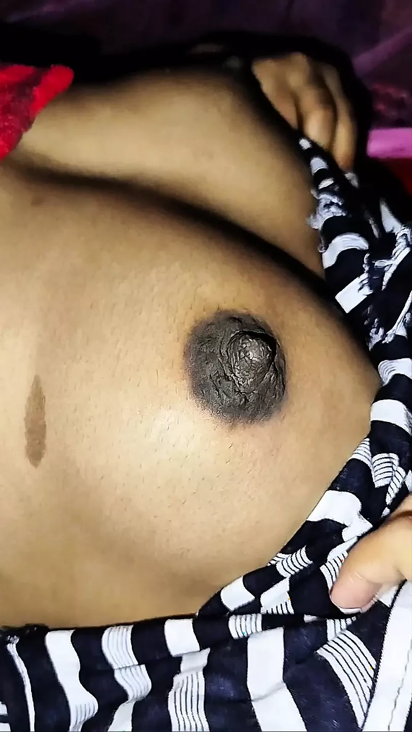 Aautdor meri kamuk seksi premika ke sath kathin chudaee ka aannd le rahe hain