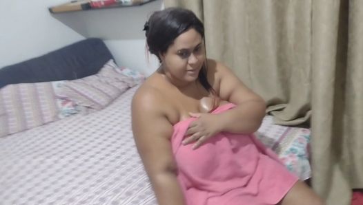 Esposa traviesa follada en su gran coño