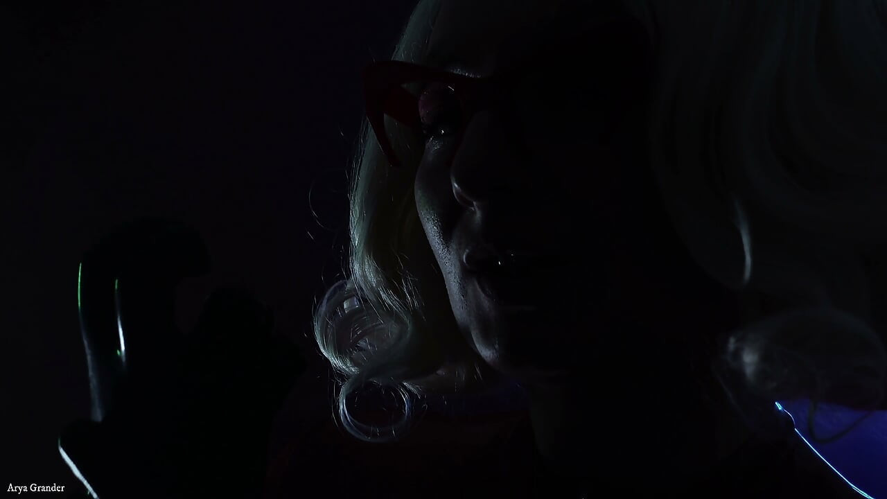 Kompilace ASMR videí: nejžhavější fetiš rukavic (Arya Grander)
