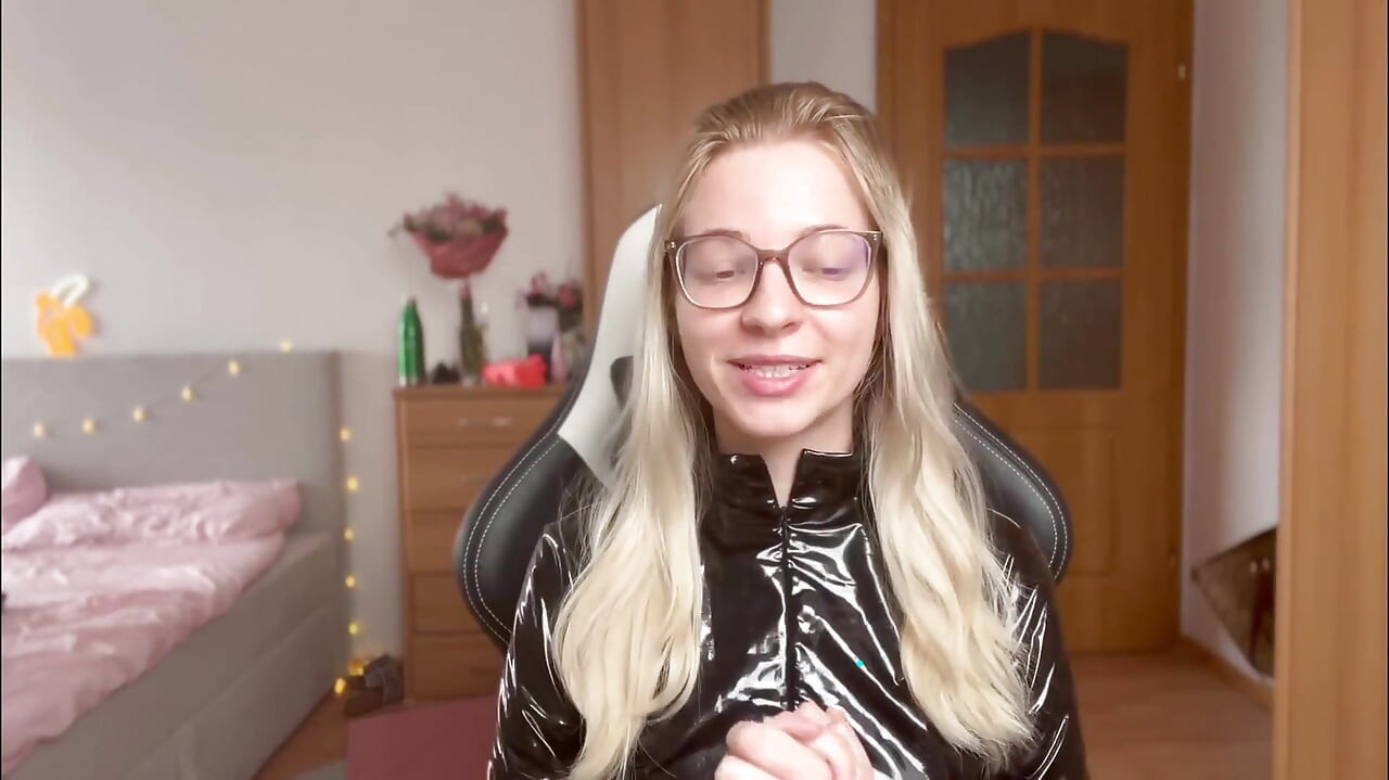 All You Need to Know About Latex Fetish (pvc, Leather)