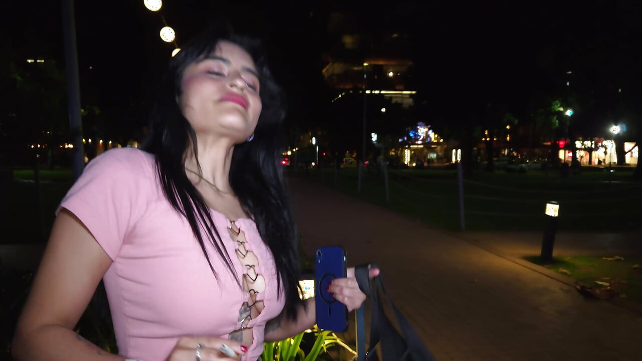 Recogida Pública Amateur: Fan Latina Con Mochila Pornhub Hace Una Mamada De Garganta Profunda Y Recibe Una Preñada Cruda