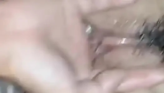 Cinta tak harus memilki namun tetap merasakan kehangatan tubuhnya