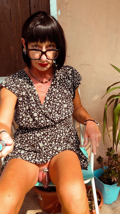 exhibitionism in the garden