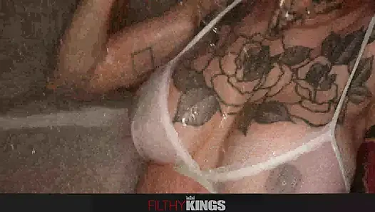 Filthy kings - ravyn alexa si cewek hot bertato dientot habis-habisan di kamar mandi