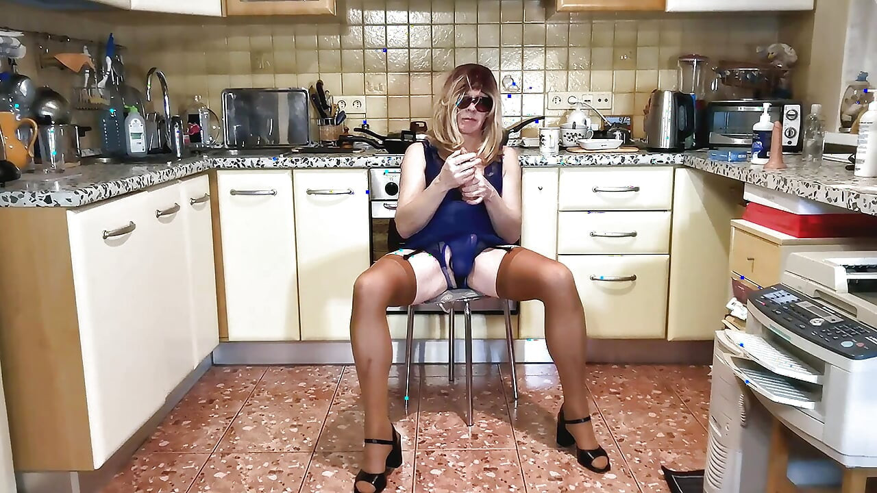 Sissy Slut Michelle Ernandes Performs Web Cum Show for a Just Married Couple