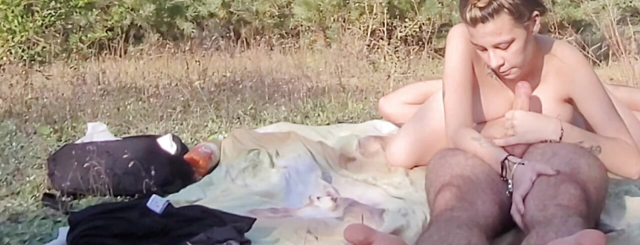public blowjob outdoors deep throat