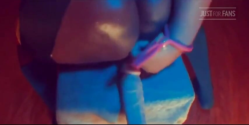 Şişman titrek yanakları