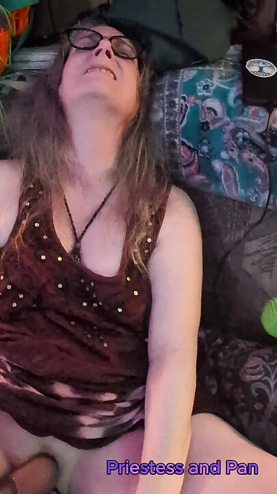 Mehr spielzeugspiel und blowjob-spaß-zusammenstellung!