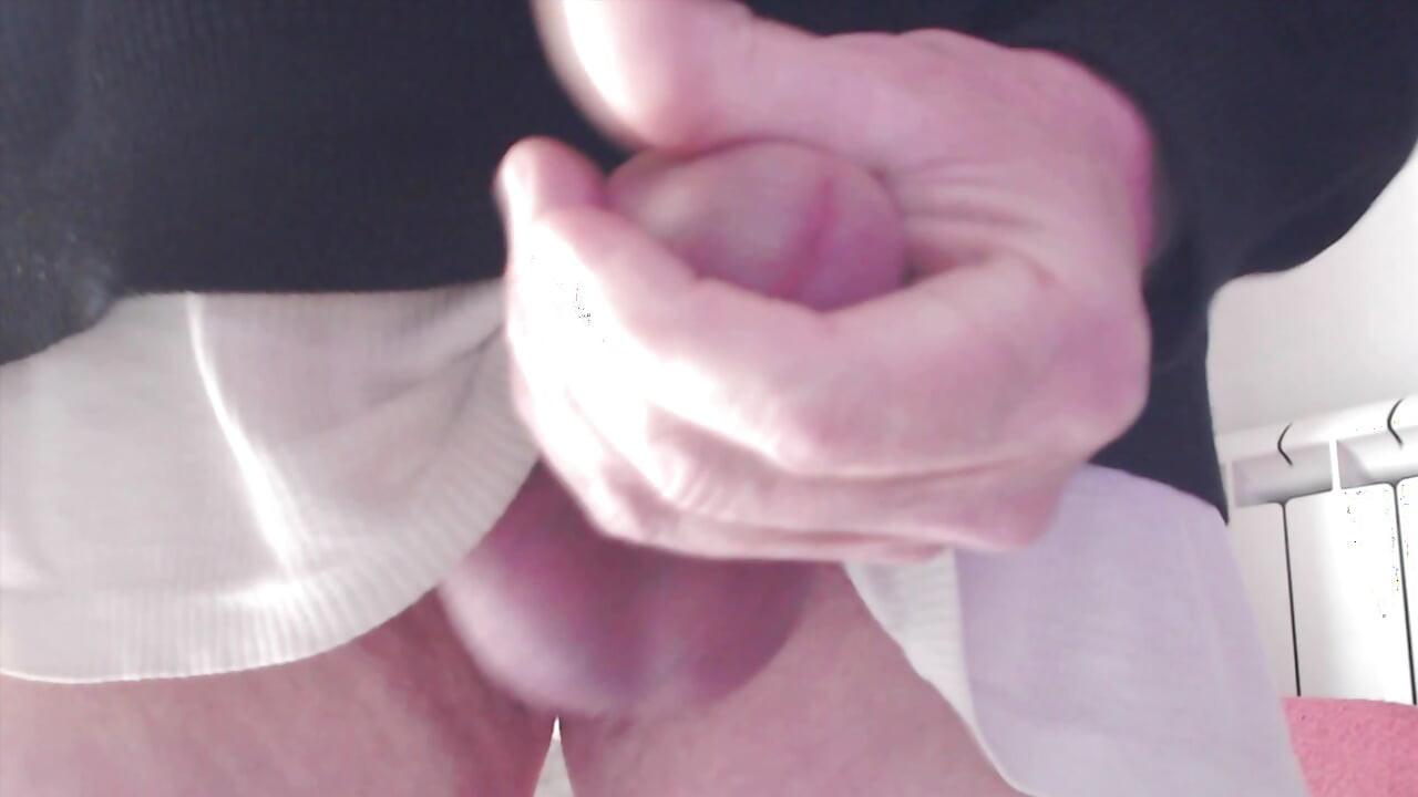 Spora masturbacija i ejakulacija!!