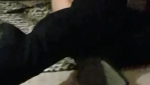 Eva geceyi ısıtıyor