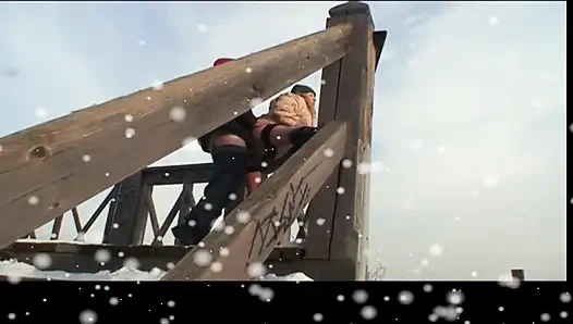 Memek tante seksi ini dientot habis-habisan sama kontol besar sampai dicrot di dalam