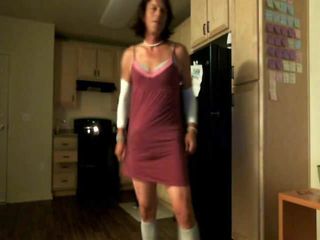 Cougar transsexuelle clitty shake and roll