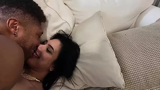 BBC Fucks Italian Horny Girl - Italian Amateur XXX