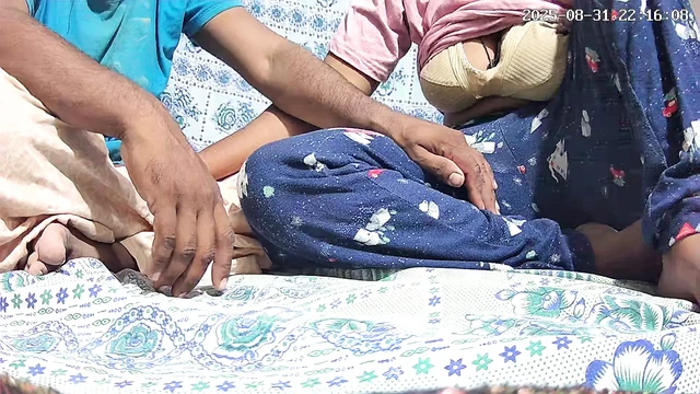 Big duck boy and girl sex in the park 38765