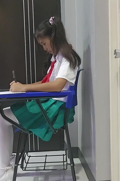 Desperate Student Pee