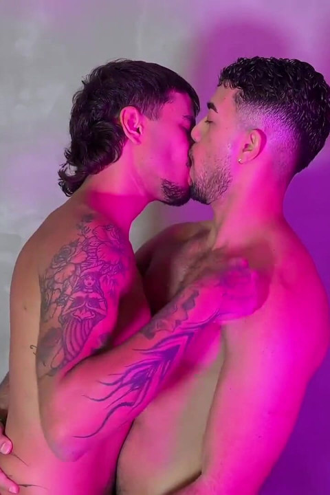 대박 3 자지 섹스 Bareback 태그 팀 하드코어 애널 게이