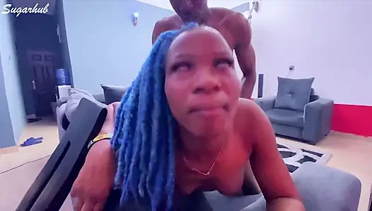 Onun kremsi amcığını tutkuyla sikiyorum