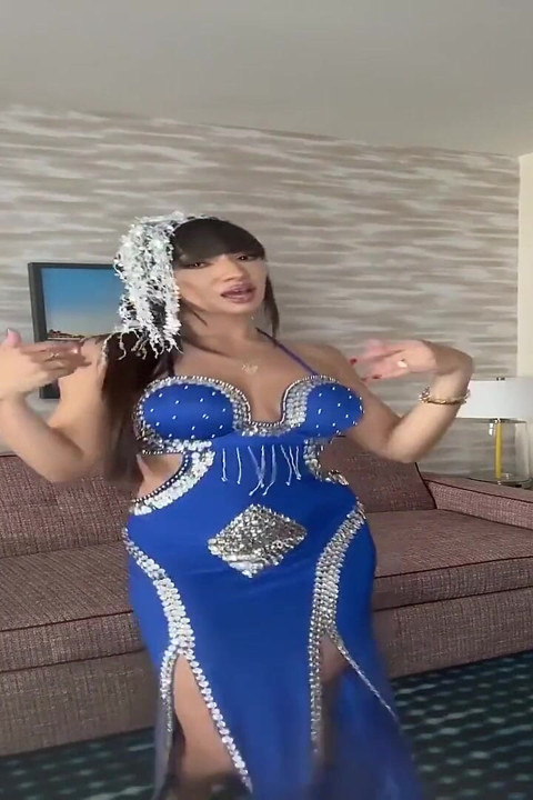 Exotic Belly Dance Seduction