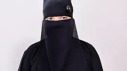 Hijabi chubby whore fuck by stranger Desi xxx