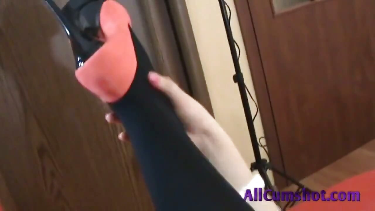 Seksi esmer sert sikiliyor
