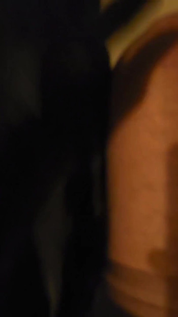 Давай помастурбировать в моей комнате