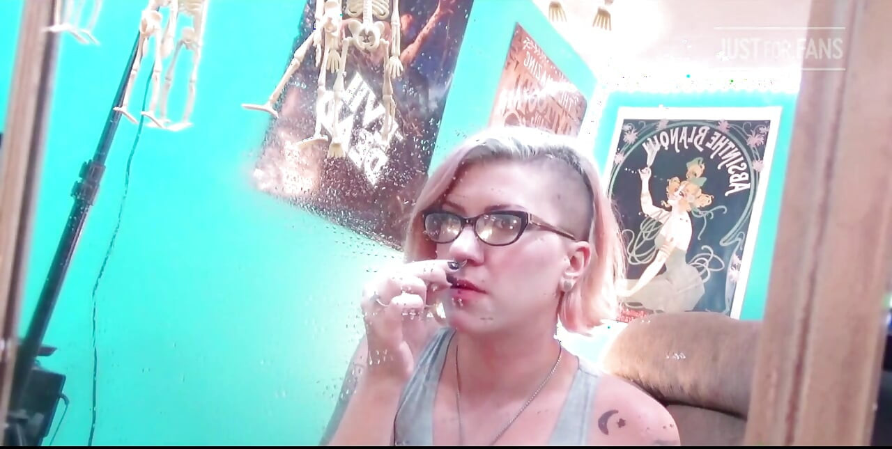 Mirror Sneezing