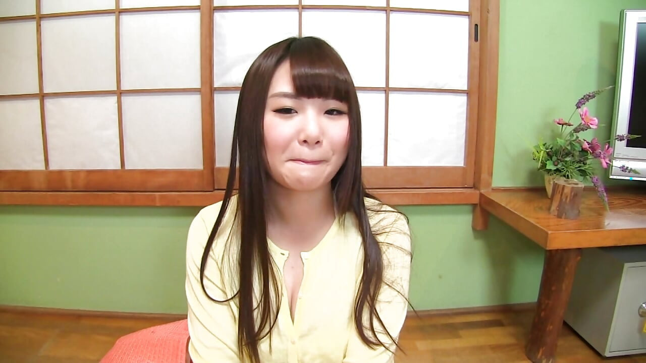 A174B06 [21-year-old vocational student] I thought it was a cheap resolva at the beach. Huge G-cup breasts and anime voice are so cute!