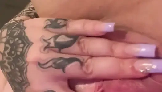 Watch Me Shake and Twerk My Big Booty