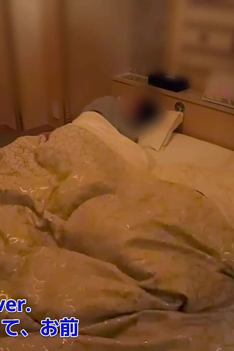 Sex pozdě v noci s kamarádkou()