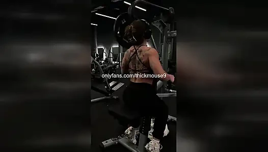 TikTok Teen's Pussy Slip-Up: Accidental Virgin Exposure!