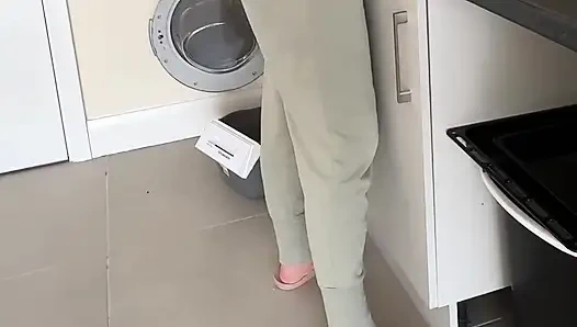 Geschirr Gegen Blase Voll... Ich Habe Die Kontrolle Verloren Und Pissen in Hose