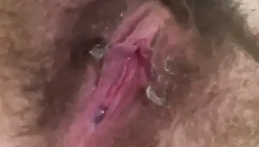 Behaarte muschi, creampie