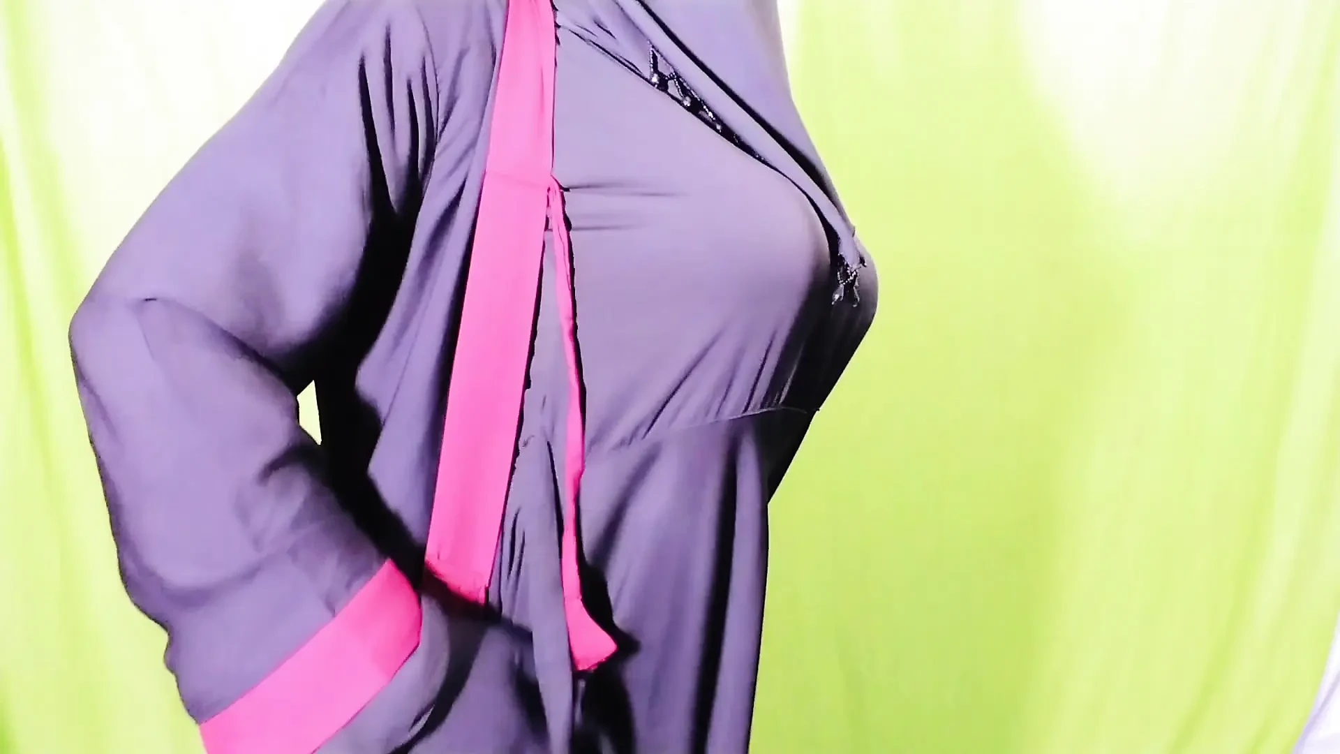 Красива Амена Бхабхі займається сексом у приміщенні в бурці та хіджабі