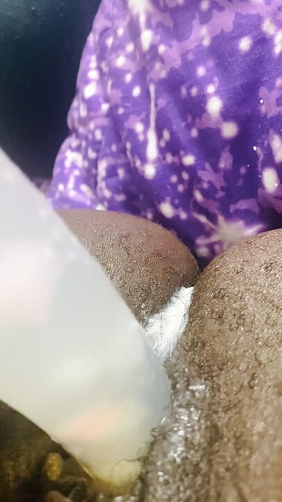 Aku lagi asik muasin memekku pakai dildo ukuran XL (onlyfans alliyahaleciascott)