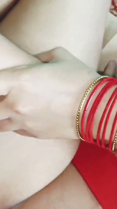 Indian Zaara Love Marriage Suhagrat Desi Video | Clip 1