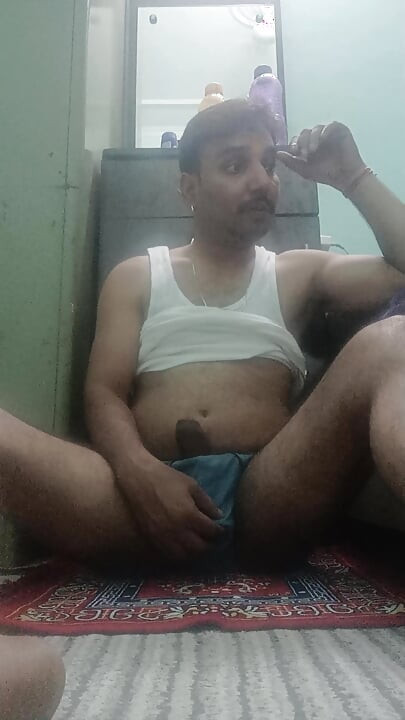 Indian desi police officer get sucked and shower with neighbour and army officer