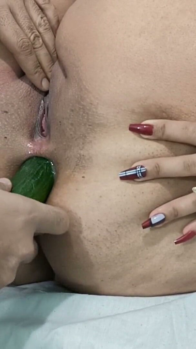 I want to fuck you in my ass with cucumber. I hear the Giza whore say what Egyptian Arabic sex in a clear voice | Clip 1