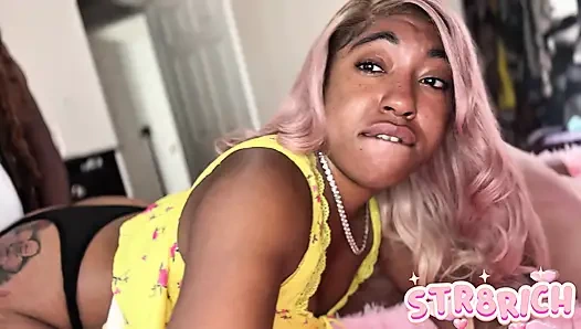 Aman tanrım üvey babamın amcığımın büyük yarağının derinliklerine boşalmadan duramıyorum