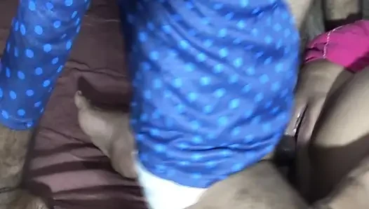 Nikmatin ibu tiri pacarku