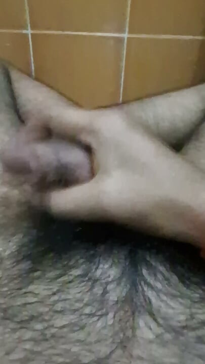 第二次在浴室射精