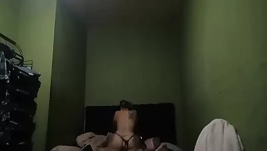 Pacar sahabatku yang enak dudukin kontolku