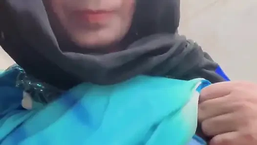 Komşularım götümü göstermemi istiyor